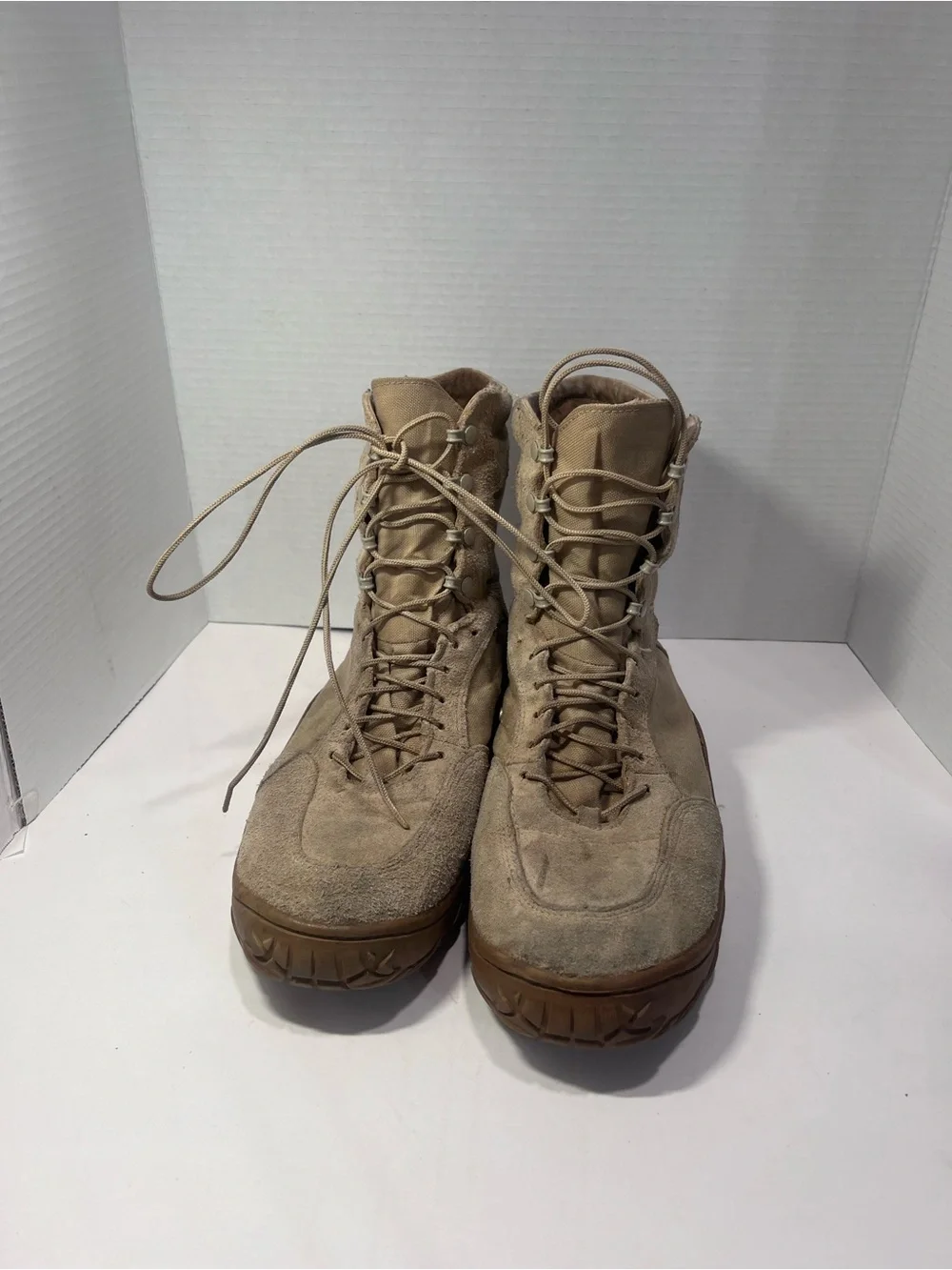 Oakley Men's Lace-Up Tactical Boots in Tan and Brown